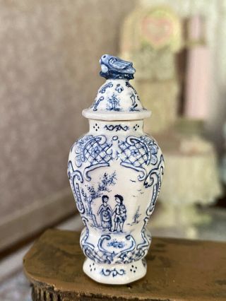 Vintage Artisan Miniature Dollhouse Jack Cashmere Blue White Chinoiserie Urn