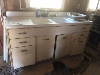 Vintage Bueaty Queen Metal Kitchen Cabinets With Porcelain Enamel Double Sink