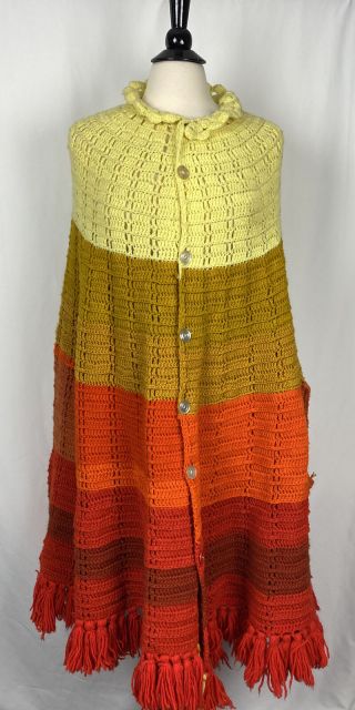 Vtg Mid Century 70s Hand - Knit - Crochet Wrap Cape Boho Hippie