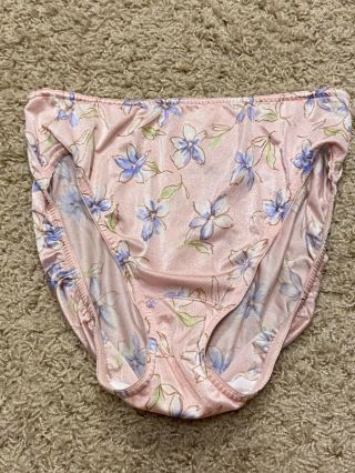 Vintage Warner’s Nylon Panties Brilliance Size Large Pink Flowers