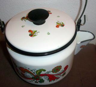 Vintage Berggren Tea Pot Enamel Swedish Design Wood Handled RARE DESIGN has lid 2