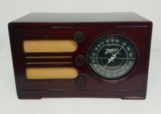 Old Antique Wood Zenith Vintage Tube Radio Restored Art Deco Black Dial