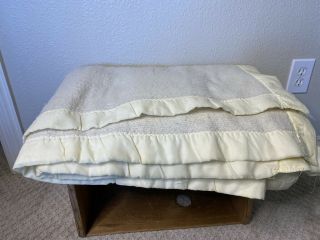 Vintage Blanket Acrylic Waffle Weave 96x92 Nylon Trim Binding Full Queen Bedding