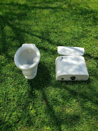 Vintage Toilet Ceramic White Porcelain Complete Toilet Bowl Tankvintage