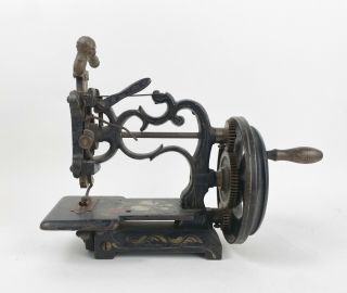 1860s Antique Cast Hand Crank Sewing Machine Nettleton Raymond Brattleboro,  VT?? 2