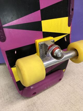 Vision Shredder 10” concave skateboard Independent Trucks 31x10.  5” 3
