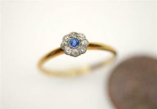 Pretty Antique English 18k Gold Platinum Sapphire & Diamond Daisy Ring C1920