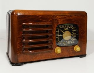 Old Antique Wood Zenith Vintage Tube Radio - Restored Black Dial Deco Table Top