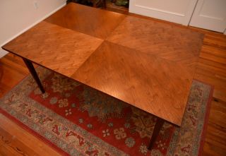 Lane Mid Century Modern Walnut Dining Table Two Leaves.