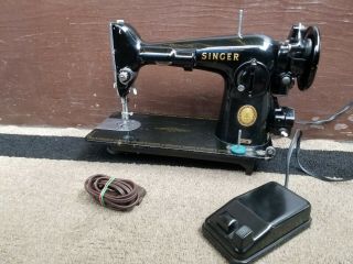 Antique/vintage Singer Model 201 Sewing Machine & Oem Foot Pedal W/case