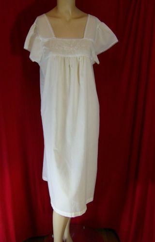 Barbizon Pastel Yellow Nightgown Or House Dress,  Size M,  Embroidery Below Knee