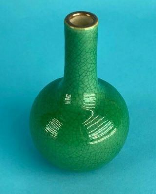 Antique Chinese Apple Green Glazed Crackle Porcelain Vase 19th Century Celadon 3