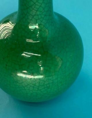 Antique Chinese Apple Green Glazed Crackle Porcelain Vase 19th Century Celadon 6