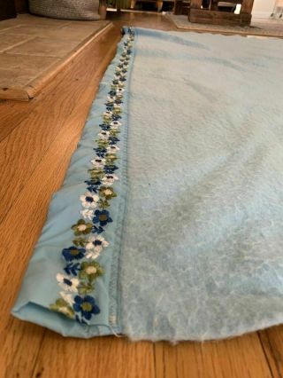 Vintage Blue Embroidered Acrylic Blanket Bedspread Twin Size Satin Edge 86x68 2