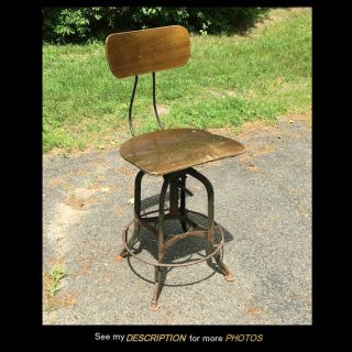 Vintage Uhl Toledo Steel Industrial Drafting Machinist Chair Stool Machine Age