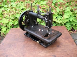 Rare Antique 1870s James Weir Zephyr Lockstitch Sewing Machine 6