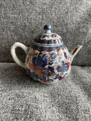 Chinese 17thc Kangxi Blue And White Imari Teapot W/ Lid