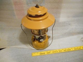 Vintage Gold Bond Coleman Lantern Model 220 H Dated 73
