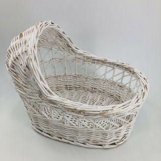 Vintage White Wicker Baby Doll Bassinet Basket Cradle - Large 18 " X 14 " X 13 "