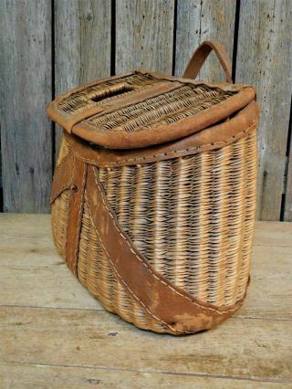 Vintage Old Rustic Fishing Creel Wicker Basket Farmhouse Primitive Summer 3
