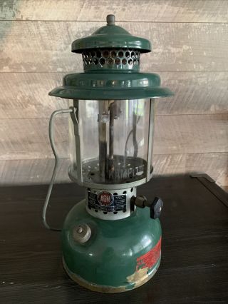 Vintage Wwii Agm American Gas Machine 2572 Lantern With Kamplite Globe