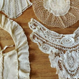 4 Antique Victorian Lace Embroidered Linen,  Jabot,  Jabots,  Collar (b)