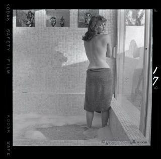 1950s Bunny Yeager Pin - up Camera Negative Cult Film Star Allison Hayes In Bath 2