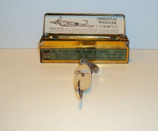 Vintage Al Foss Oriental Wiggler 3 Early Hinged Box 1918