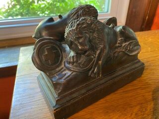 Antique Set Of Carved Bookends,  " The Lion Of Lucerne ",  1920s Or 30s,  Mahogany