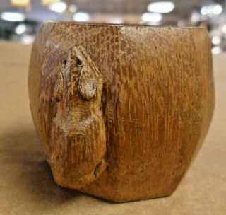 A Robert Thompson ' Mouseman ' Oak Napkin Rings with His Mouse Signature 3