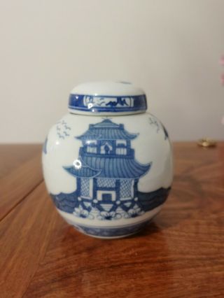  Chinese Antique Hand - Painting Blue And White Porcelain Ginger Jar