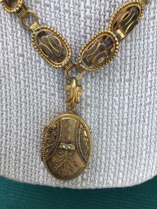 Antique Victorian 10 K Gold? Or Fill Book Chain Locket With Photo Necklace