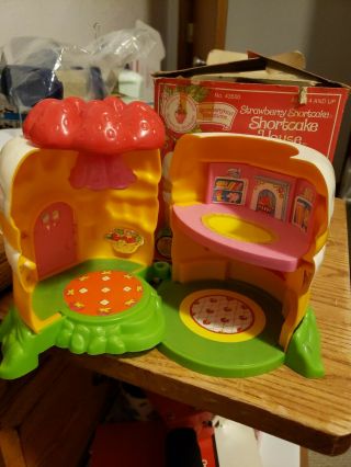 Vintage Strawberry Shortcake House Toy Playset W/ Box Kenner