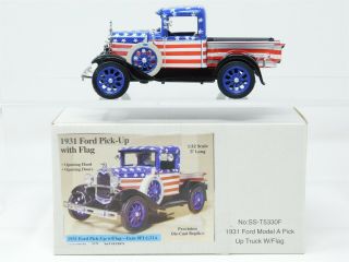 1:32 Scale National Motor Museum Ss - T5330f Die - Cast 1931 Ford Pick - Up W/flag