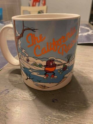Applause 1988 The California Raisins Raisinettes Holiday Winter Snow Coffee Mug.