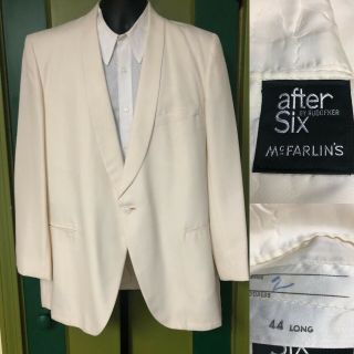 Vtg 1950 - 60’ Men’s White Gabardine Tuxedo Jacket / Dinner Jacket.  Size 44 Long