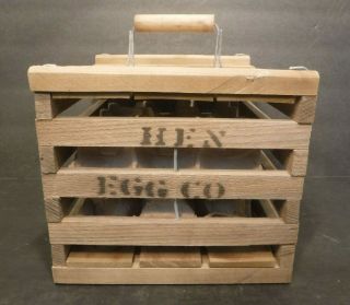 Vtg.  Hen Egg Co.  Re - Pop Primitive Wooden Slats Egg Crate Box Carrier Handle Farm