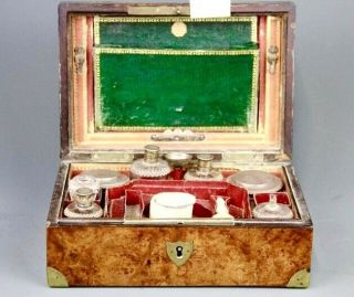 18th Century Walnut Veneered Travelling Box With Some Silver Topped Fittings