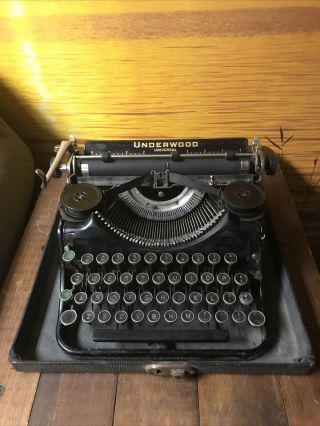 Antique Underwood Universal Typewriter
