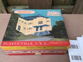 Early Plasticville Hospital W Second Floor & Furniture Box 1902 198 O S Gauge 2