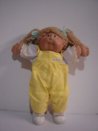 Vintage 1982 Cabbage Patch Kids Doll Blonde Hair Pig Tails Green Eyes Freckles -