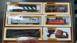 Vintage Bachmann / DMA HO Electric Train CN Hustler 9 2