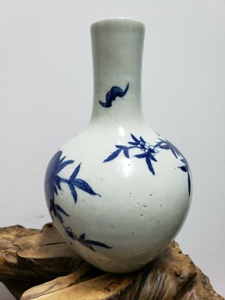 Fine Chinese Blue & White Porcelain Vase (QIANLONG Period Nine Peaches) 3