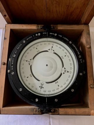 Antique WW II Lionel Corp,  US Navy Boat Card Compass Mark II 2