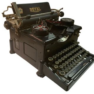 1917 Antique Royal Typewriter Model 10 W/ Dual Beveled Glass Sides