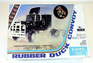 Ertl Mack " Rubber Duck " Convoy Movie 1/25 Scale Plastic Modelkit Vtg,  Og.  Issue