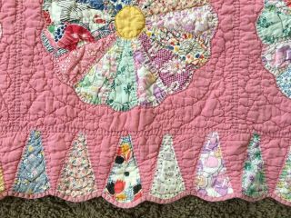 Vintage Pink Dresden Plate Handmade Quilt Top Scalloped Border Twin Size Blanket 4