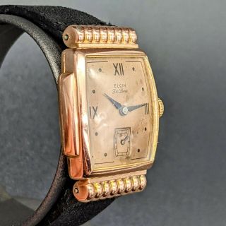 ELGIN De Luxe Wristwatch 17 Jewels Grade 555 10K Gold Filled Watch U.  S.  A.  1942 2