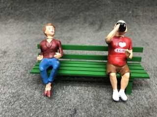 Lgb G Scale Two People On Metal Bench