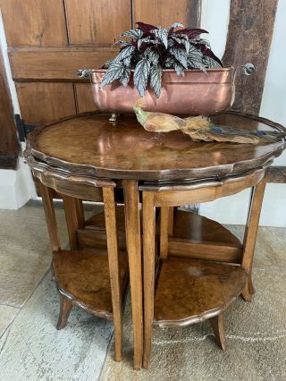 Vintage Walnut Coffee Table With 4 Matching Tables